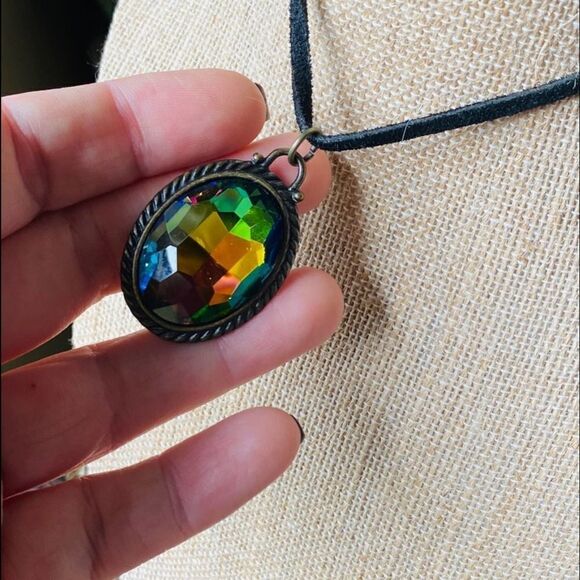 Rainbow Rhinestone antique Black Leather Choker - Picture 4 of 5